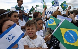 “Brasil es por Israel y nadie puede rasgar la Biblia”, dicen los brasileños al pedir perdón